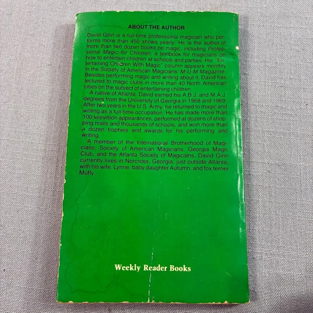 Vintage 1980 Keep It A Secret David Ginn Beginner Magic Trick Weekly Reader Book